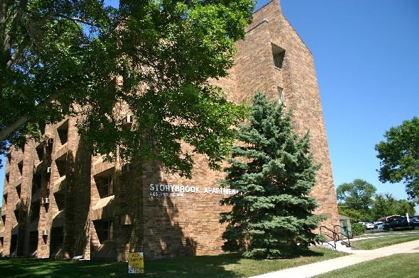 Storybrook Apartments